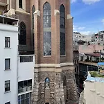 Mates Istiklal * Κωνσταντινούπολη
